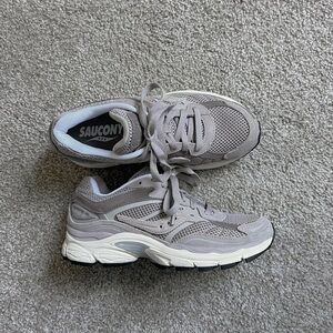 Saucony ProGrid Omni 9 color is Grey size 6.5